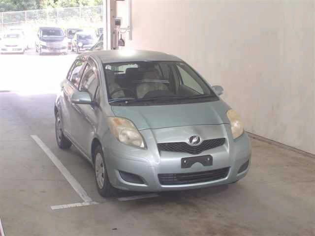 TOYOTA VITZ 2009