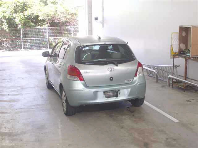 TOYOTA VITZ 2009