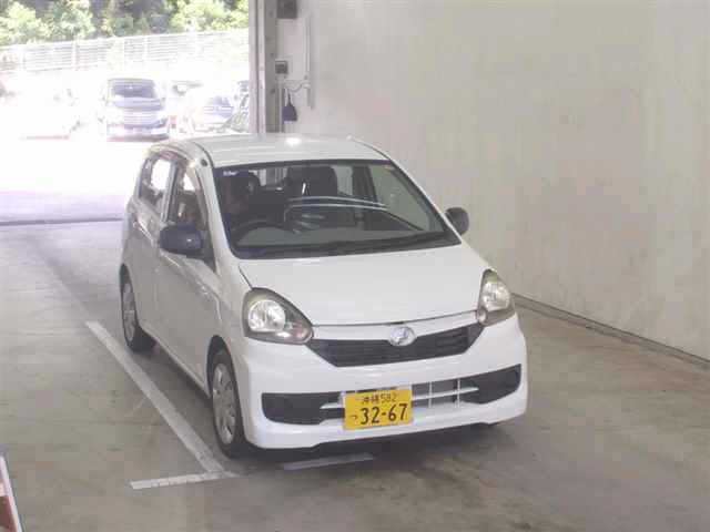 DAIHATSU MIRA E S 2014
