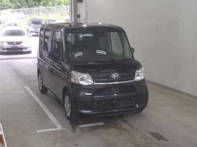 DAIHATSU TANTO 2018