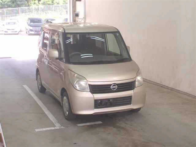 NISSAN ROOX 2012