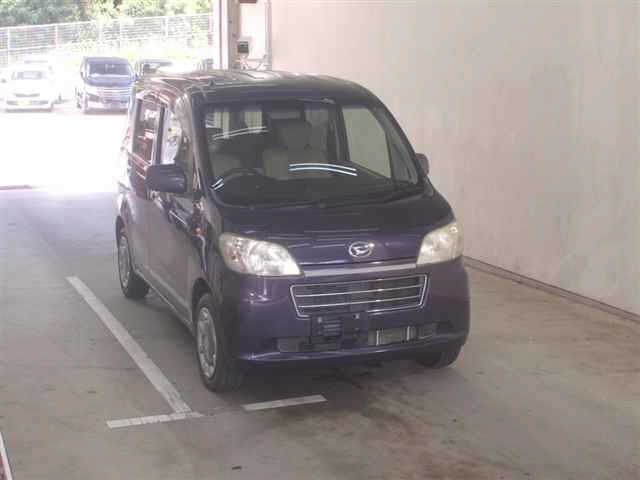 DAIHATSU TANTO EXE 2011