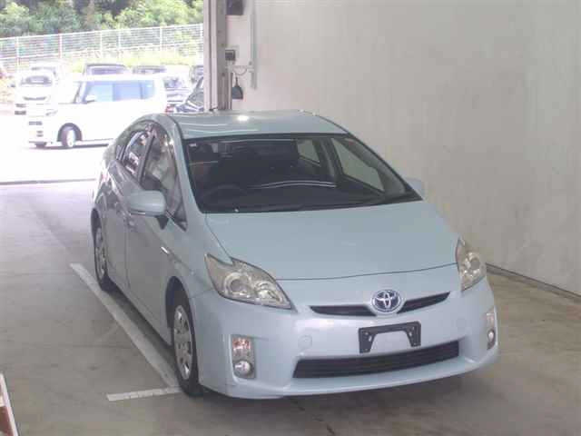 TOYOTA PRIUS 2011