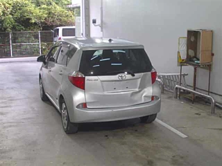 TOYOTA RACTIS 2013