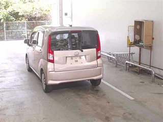 DAIHATSU MOVE 2015