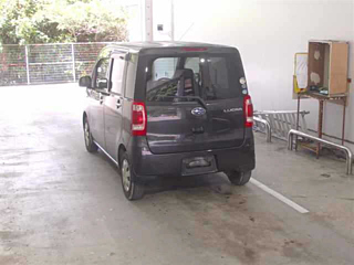 SUBARU LUCRA 2010