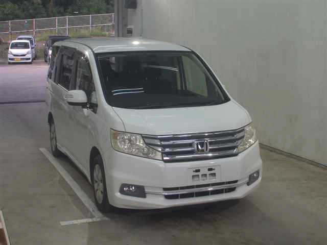 HONDA STEP WAGON 2012