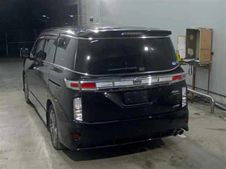 NISSAN ELGRAND 2010