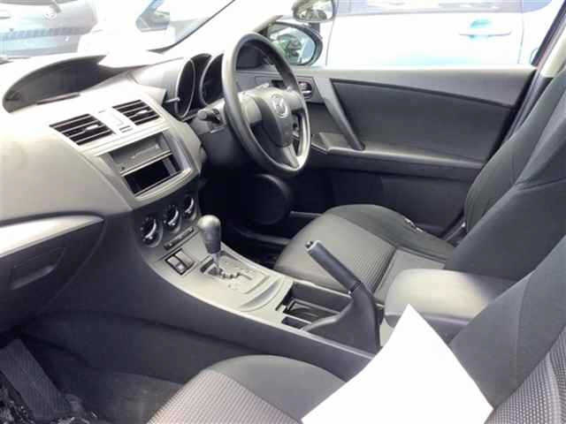 MAZDA AXELA 2013