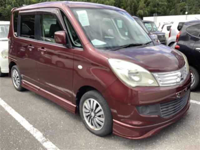 MITSUBISHI DELICA D2 2012