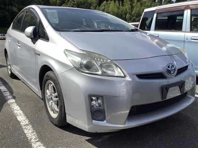 TOYOTA PRIUS 2010