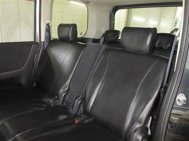 NISSAN SERENA 2009