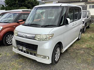 DAIHATSU TANTO 2010