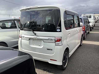 DAIHATSU TANTO 2008