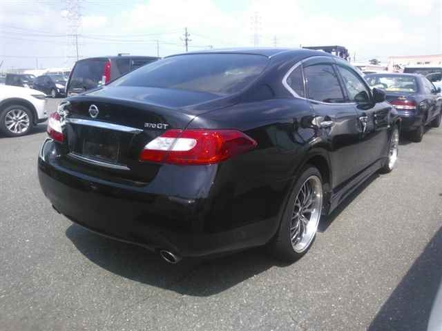 NISSAN FUGA 2009