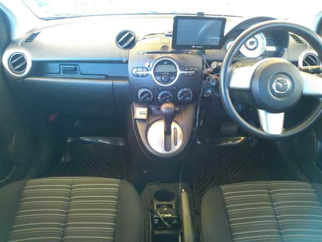 MAZDA DEMIO 2008