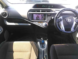 TOYOTA AQUA 2013
