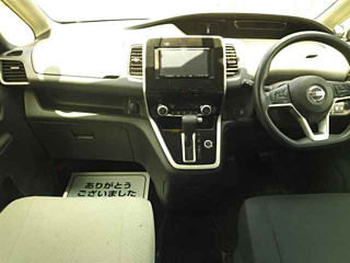 NISSAN SERENA 2017