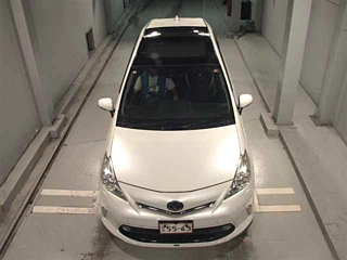 TOYOTA PRIUS ALPHA 2012