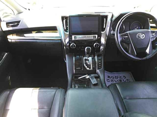 TOYOTA VELLFIRE 2015
