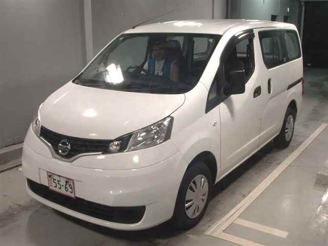 NISSAN NV200 2020