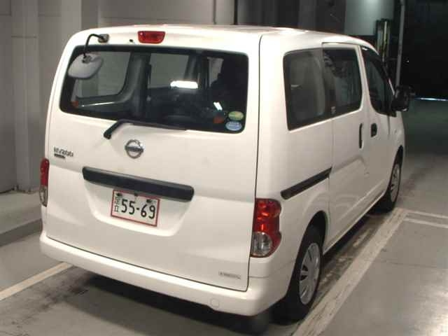NISSAN NV200 2020