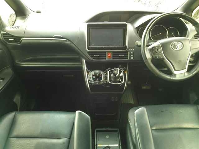 TOYOTA ESQUIRE 2015