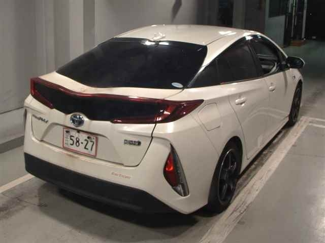 TOYOTA PRIUS PHV 2019