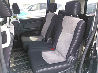 NISSAN SERENA 2011