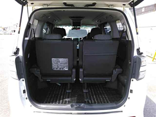 TOYOTA VELLFIRE 2012