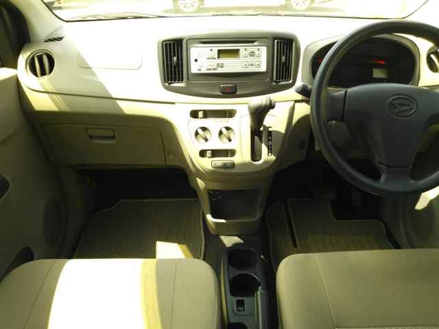 DAIHATSU MIRA E S 2012