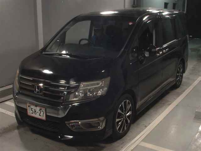HONDA STEP WAGON 2013