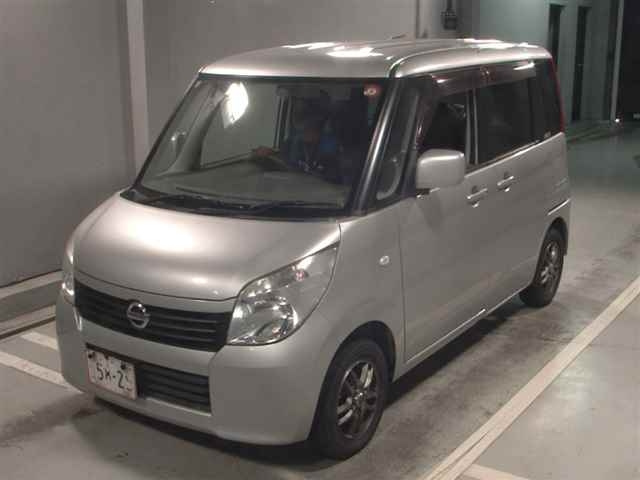 NISSAN ROOX 2012