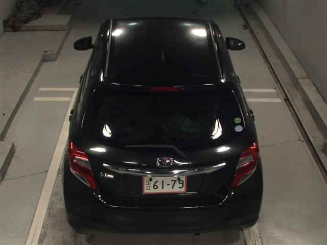 TOYOTA VITZ 2014