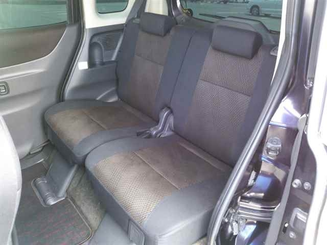 NISSAN ROOX 2012