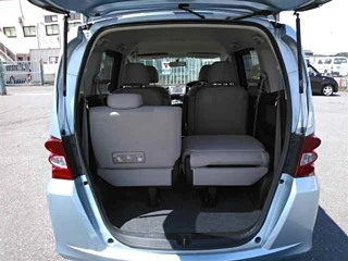 HONDA FREED 2009