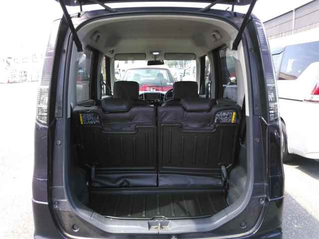 NISSAN ROOX 2011