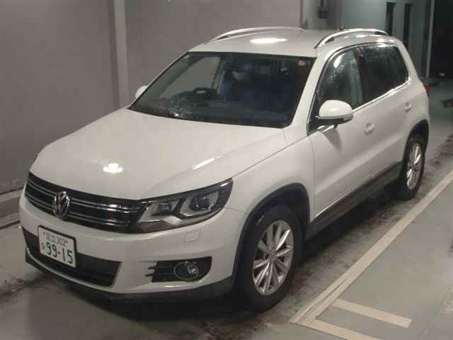 VOLKSWAGEN TIGUAN 2014