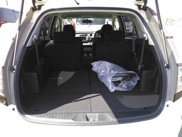 HONDA STREAM 2009