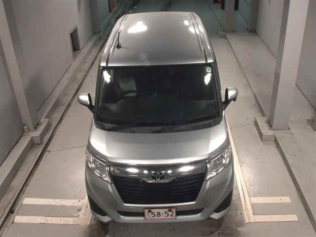 TOYOTA ROOMY 2019