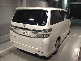 TOYOTA VELLFIRE 2013