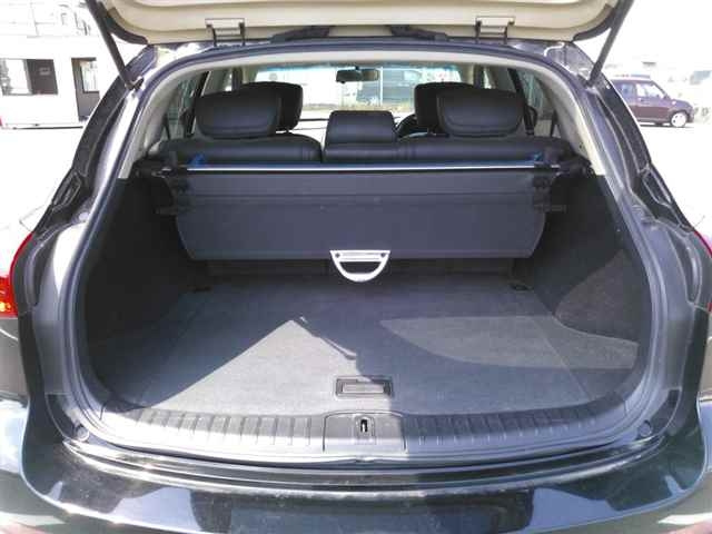 NISSAN SKYLINE CROSSOVER 2012