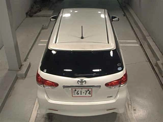 TOYOTA WISH 2010