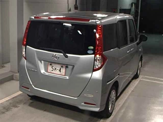 TOYOTA ROOMY 2019
