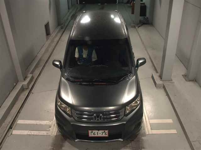 HONDA FREED 2010