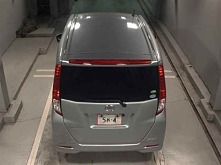 TOYOTA ROOMY 2019