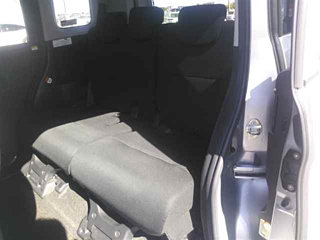 TOYOTA ROOMY 2019