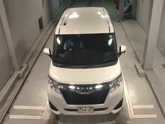 TOYOTA ROOMY 2020