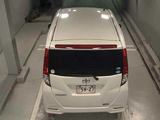 TOYOTA ROOMY 2020