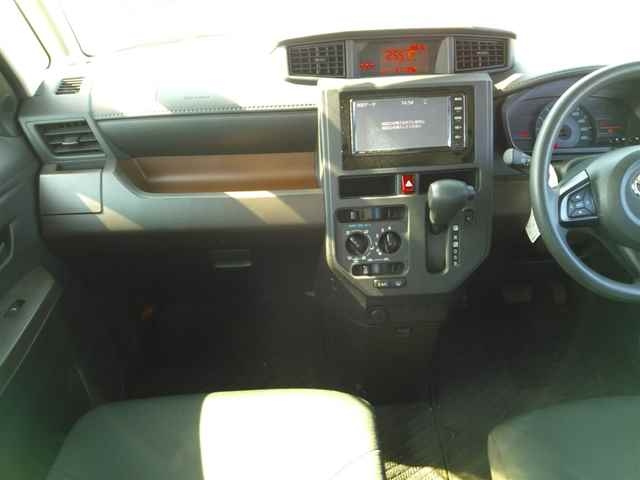 TOYOTA ROOMY 2020